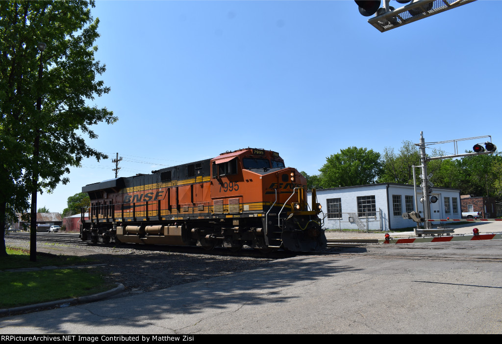 BNSF 7995